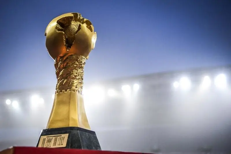 半岛体育APP-刘越：我感觉中超争冠三强有两队会掉链子，就看谁顽强守住