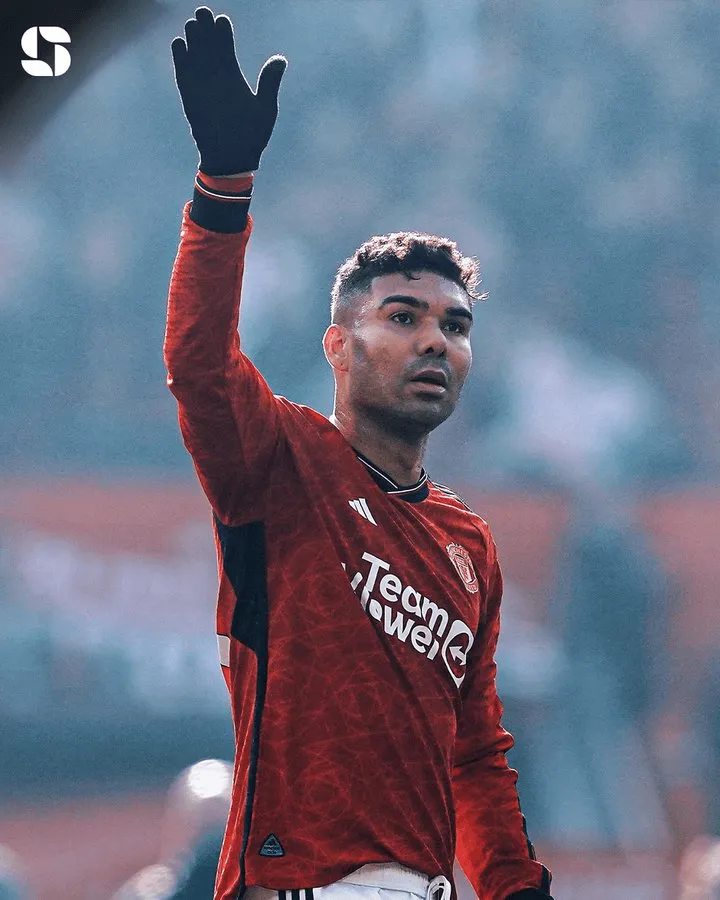 半岛体育-卡塞米罗在加盟曼联后，英超场均7.1次赢得对抗+4次抢断